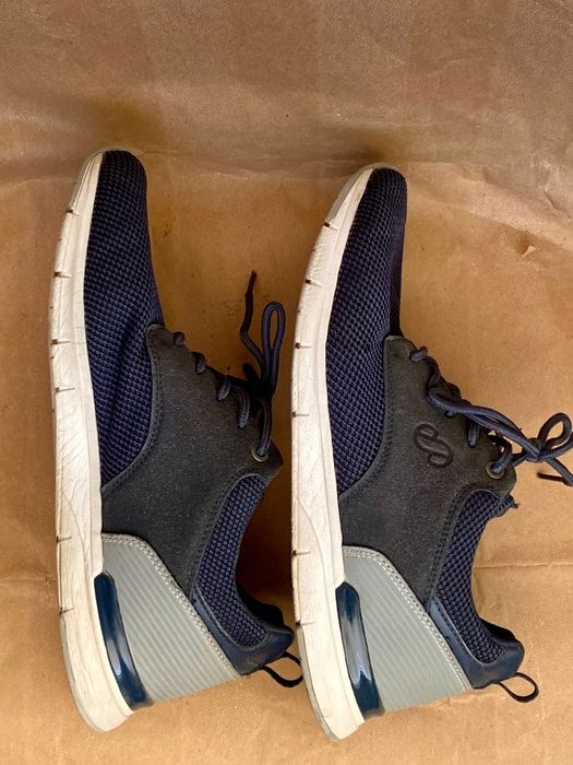 Tenis azuis práticos