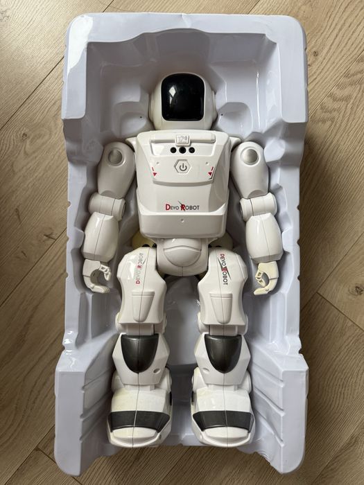 Інтерактивний робот Devo Robot