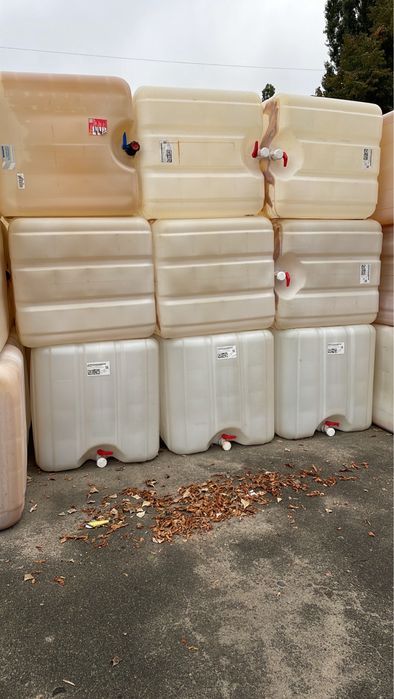 Емності колби тара 1000 літрів $