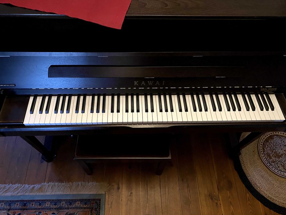 PIanino Kawai Czarne