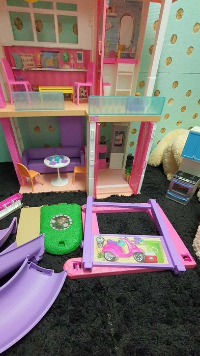 Кукольный домик Барби Дом мечты с БАССЕЙНОМ GNH53