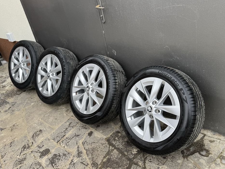 Диски R17 5/112 Oraganal Oktavia A8 2022 Ціна за комплект 400 $