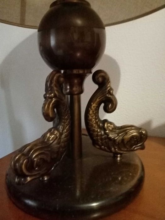 Candeeiro com peixes