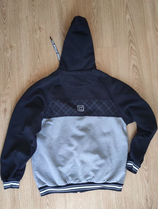 Bluza Jigga Wear 77 z kapturem czarno-szara