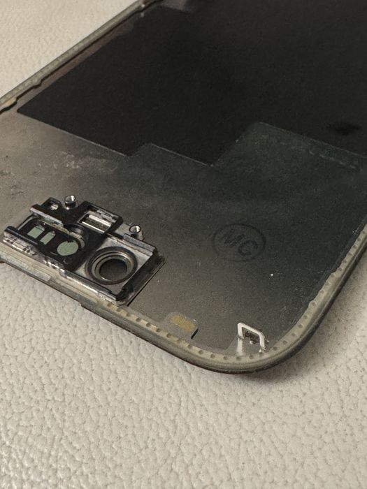 Wyświetlacz zamiennik do IPhone 15 Pro (USZKODZONY ALE SPRAWNY)