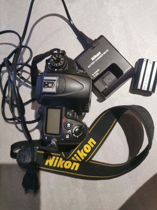 Nikon D7000 body + oryginalna bateria + ładowarka