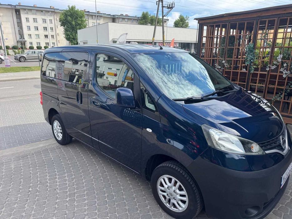 Auto wynajem wypożyczalnia Nissan NV200 -  7 - osobowy