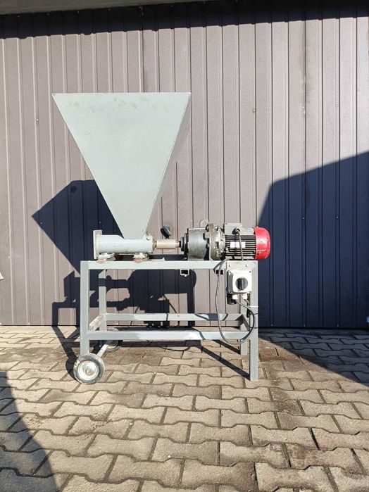 Brykieciarka ślimakowa