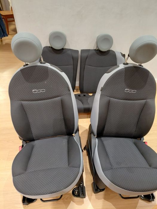 Fotele kąpletne Fiat 500