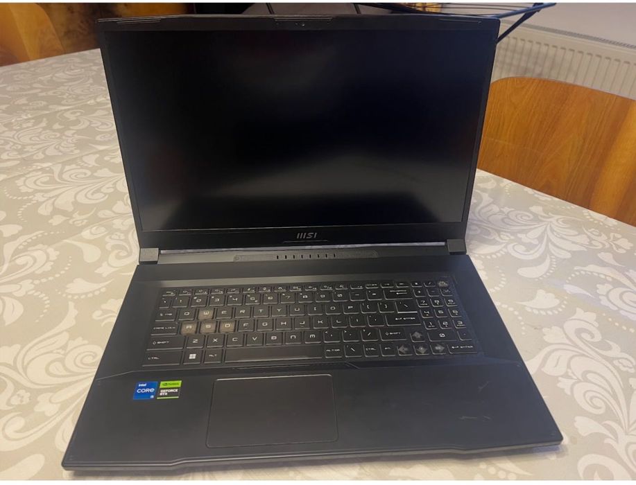 Laptop MSI Katana 17