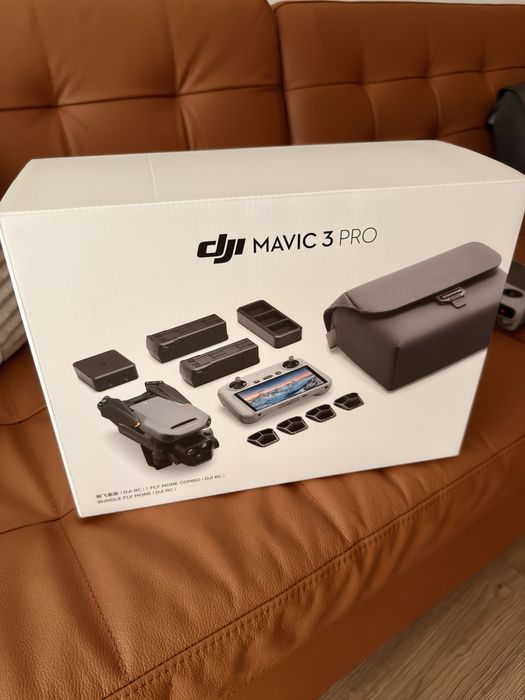 Drone DJI Mavic 3 Pro - Fly More Combo