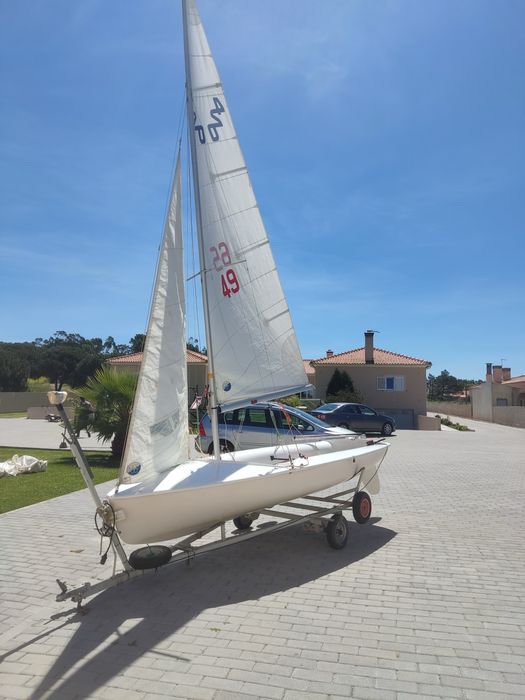 Barco vela 420 com reboque