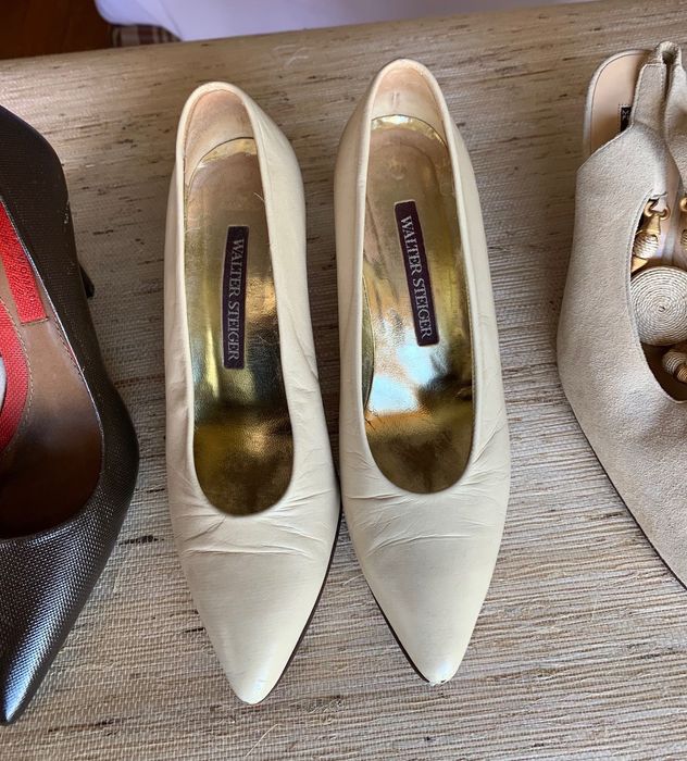 lote de varios sapatos