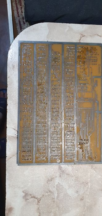 Продам монтажную плату с микросхемами.ми