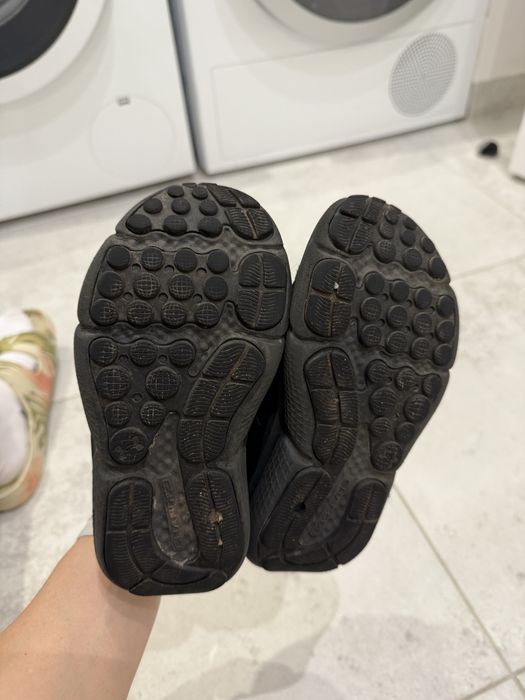 buty dziecięce Under Armour  rozmiar 28