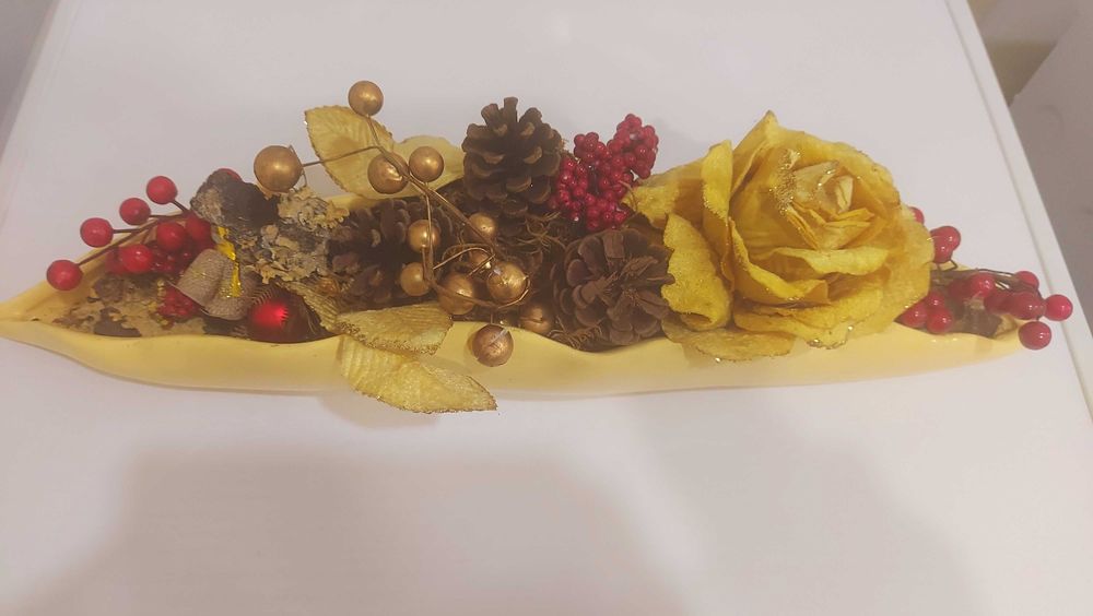 Decorative Item489845400179855360