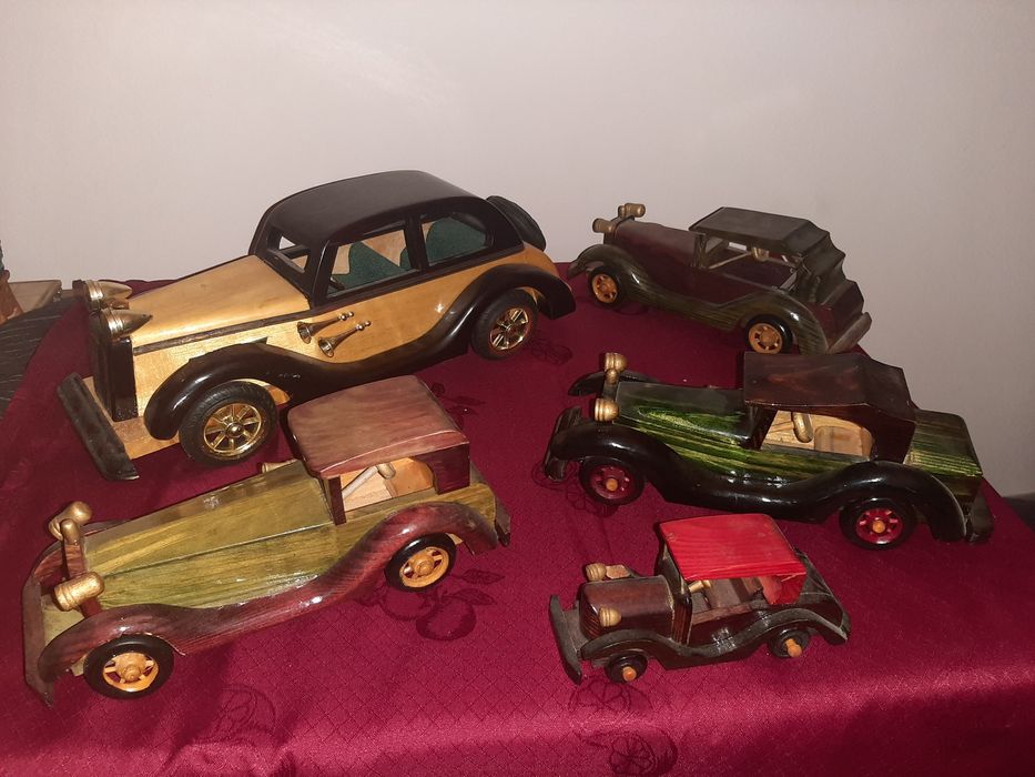 carros calhambeques madeira antigos feitos e pintados mão