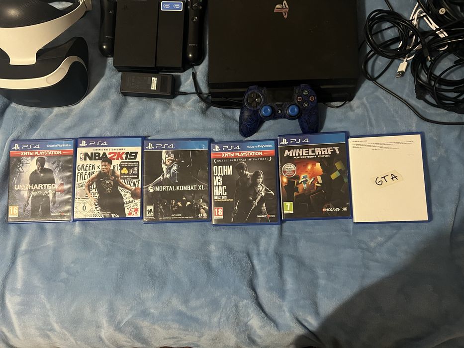 Playstation 4/Ps VR +ps move +ps camera +8 дисков