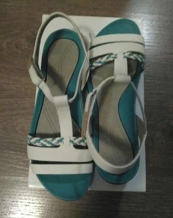 Босоніжки жіночі Clarks р. 37,5