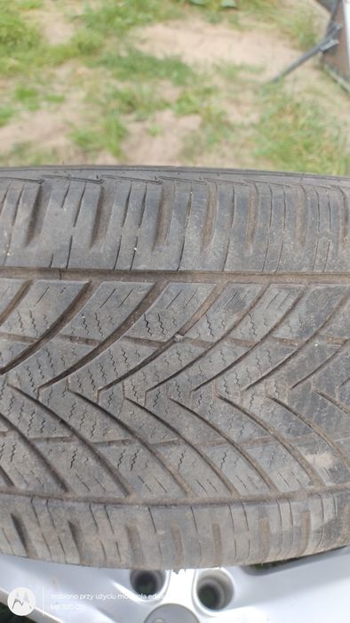Opona wielosezon 245/45/18