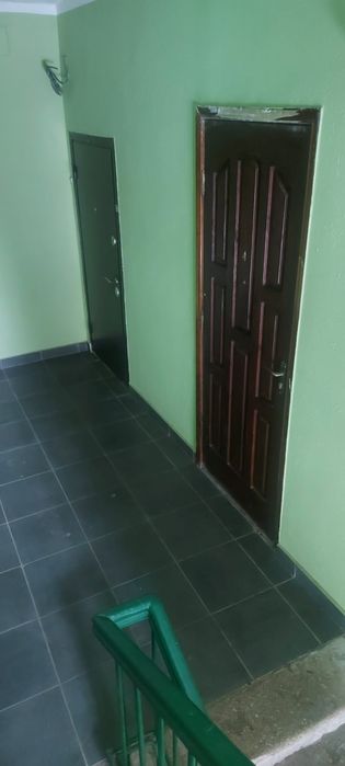 2-х комнатная квартира в центре города.Сталинка.