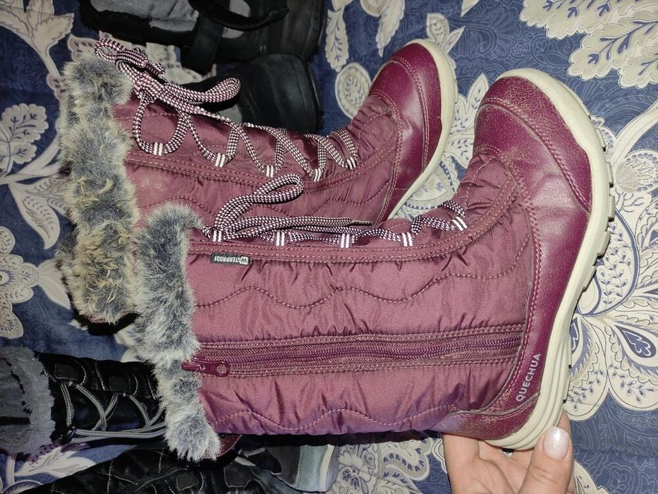 Цікаві чоботи Quechua 35p