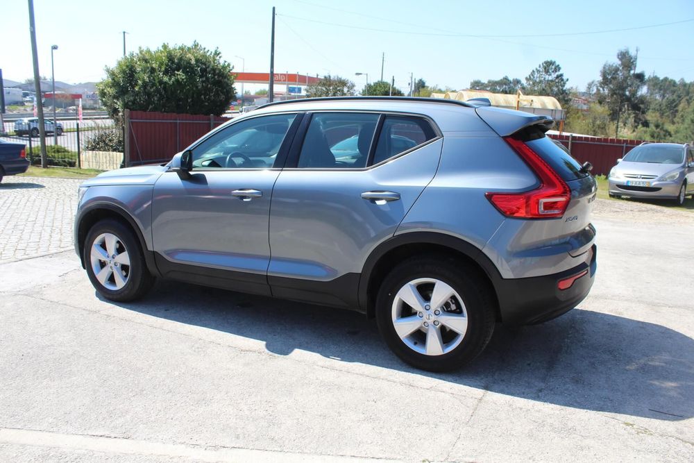 Volvo XC 40 1.5 T3 Momentum Tech Edition