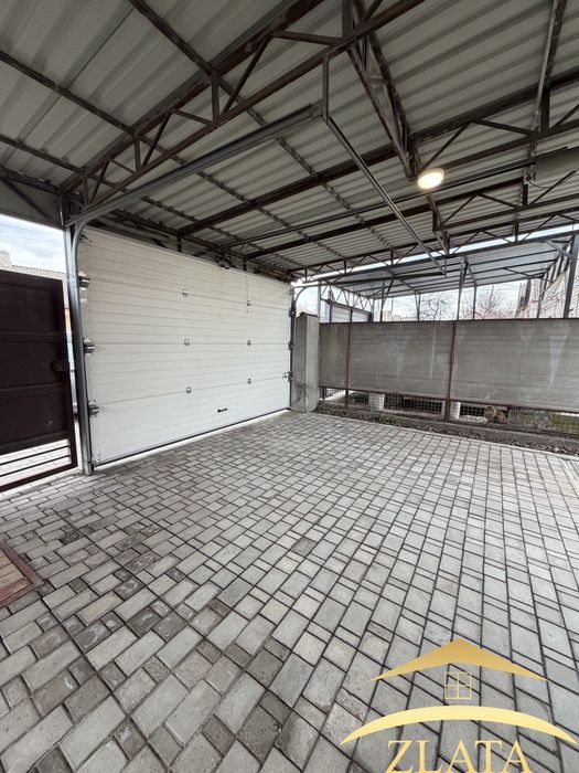 Продаж будинку на Зеленому