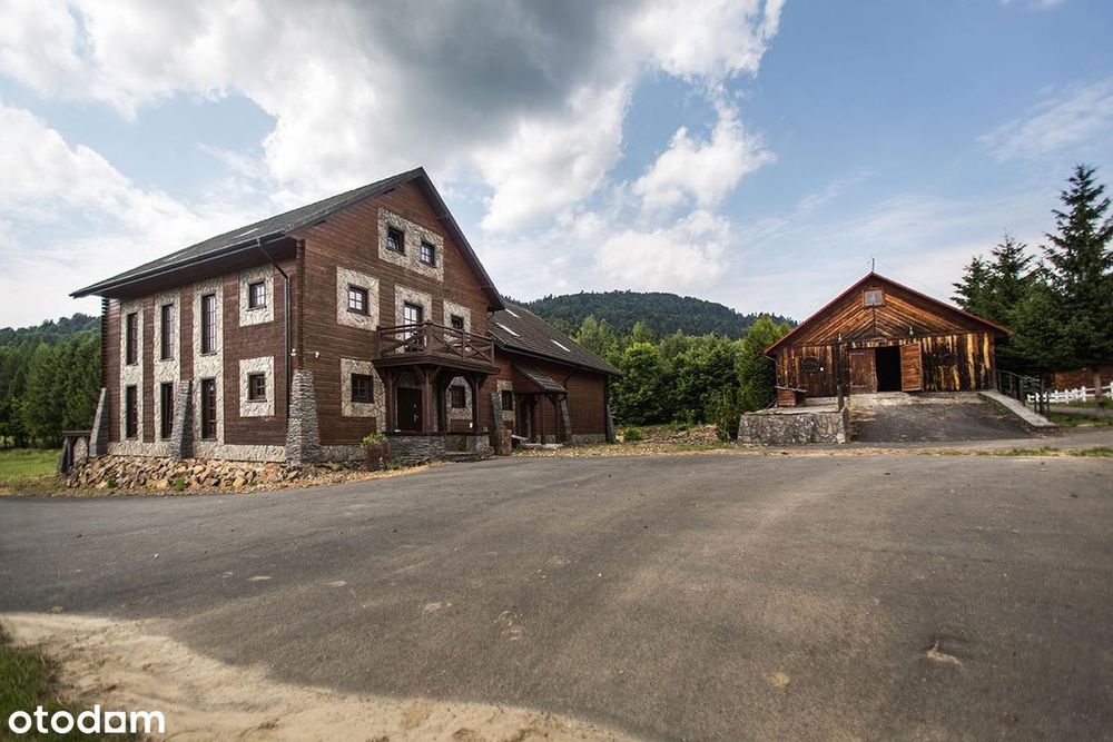 Posiadłość w  Bieszczadch / 6 ha/ Dom, stajnia, stawy/ 4 305 000