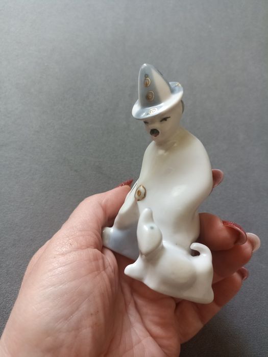 Фарфоровая статуэтка "Клоун Карандаш и собачка Клякса"