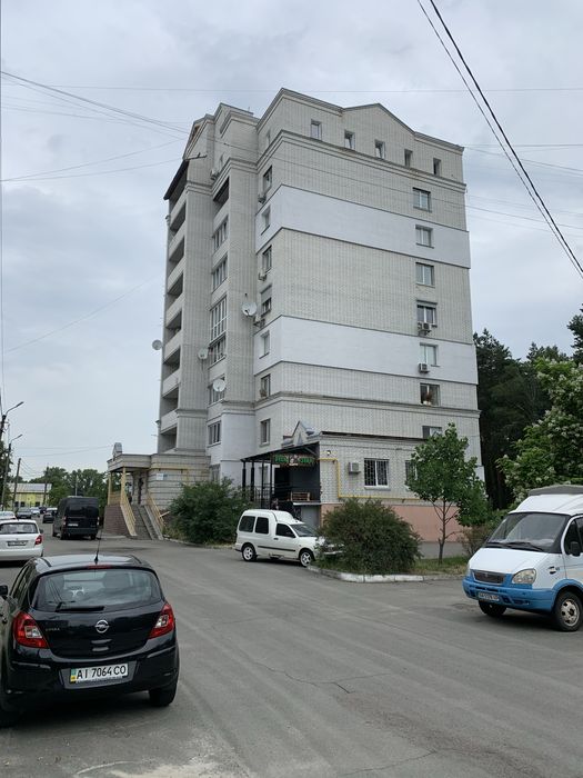 Трехкомнатная Прлеськи срочно продам