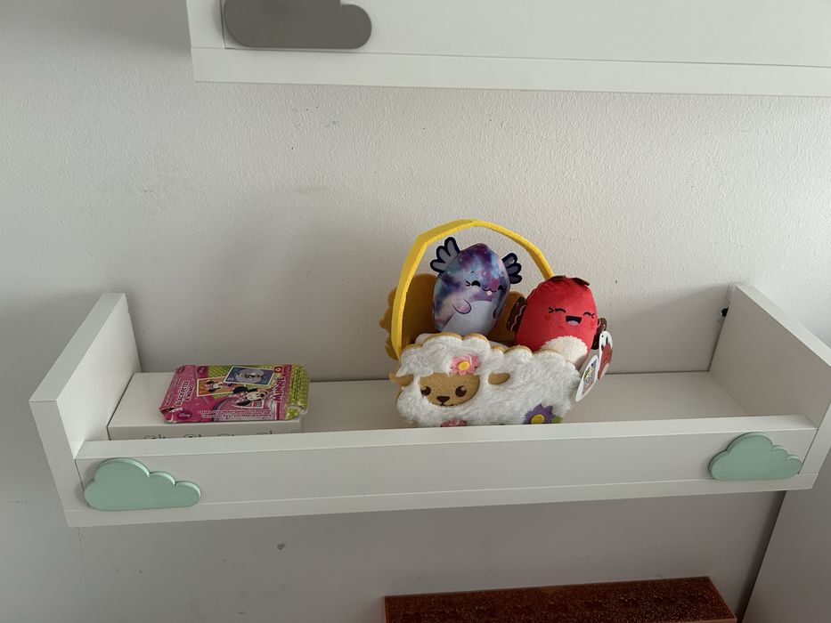 Pòłki wiszace, dzieciece.