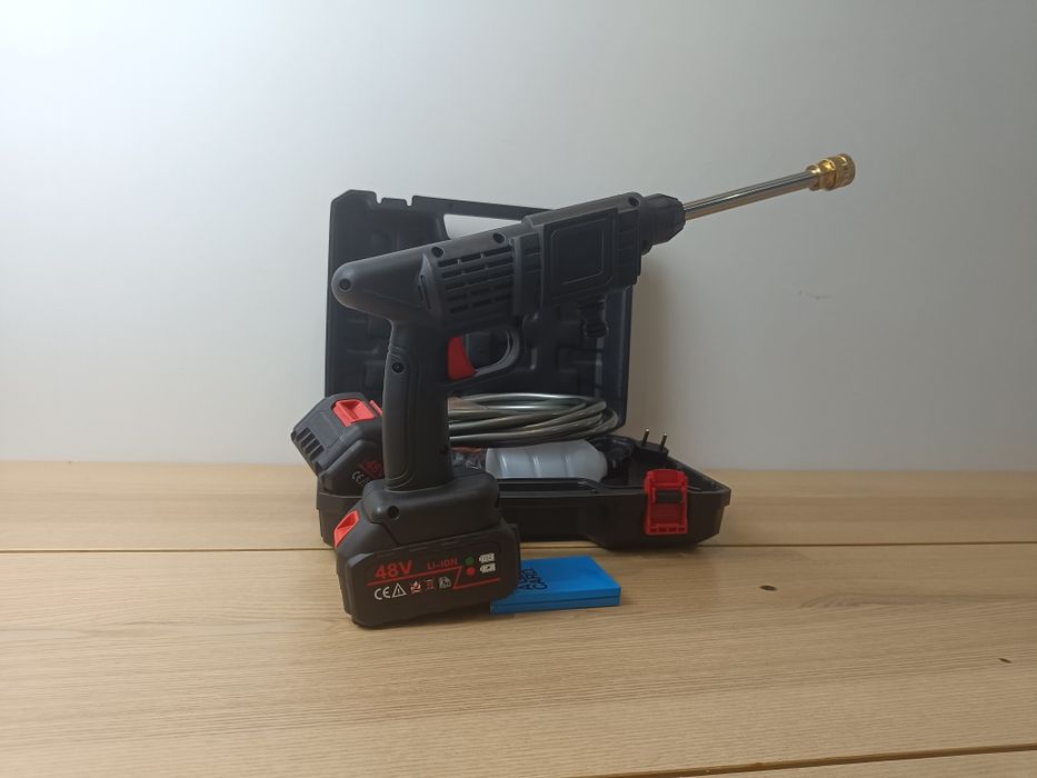 Máquina Lavar Pressão Portátil 48V (S/ Fio) – C/ 2 Baterias – NOVA!
