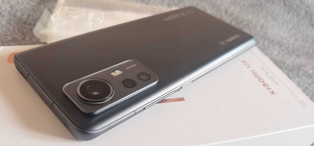 Смартфон Samsung Galaxy S22