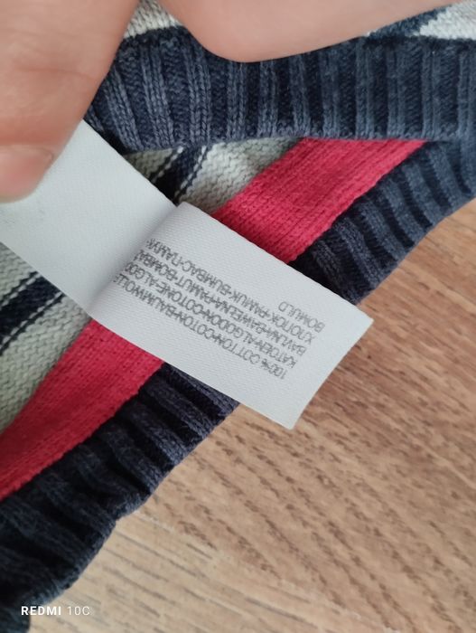 Szary sweterek w paski rozmiar 86