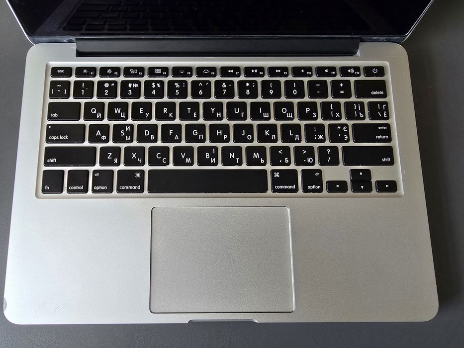 Продається Apple MacBook Pro 13