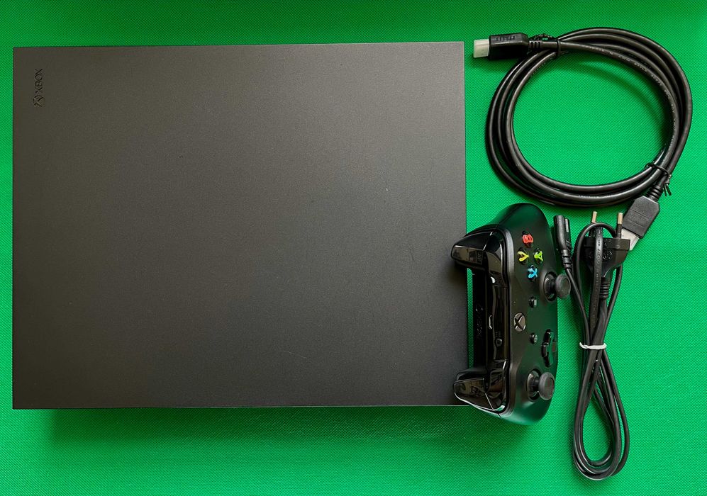 Konsola Xbox One X 1TB + Pad | Gwarancja | Komplet