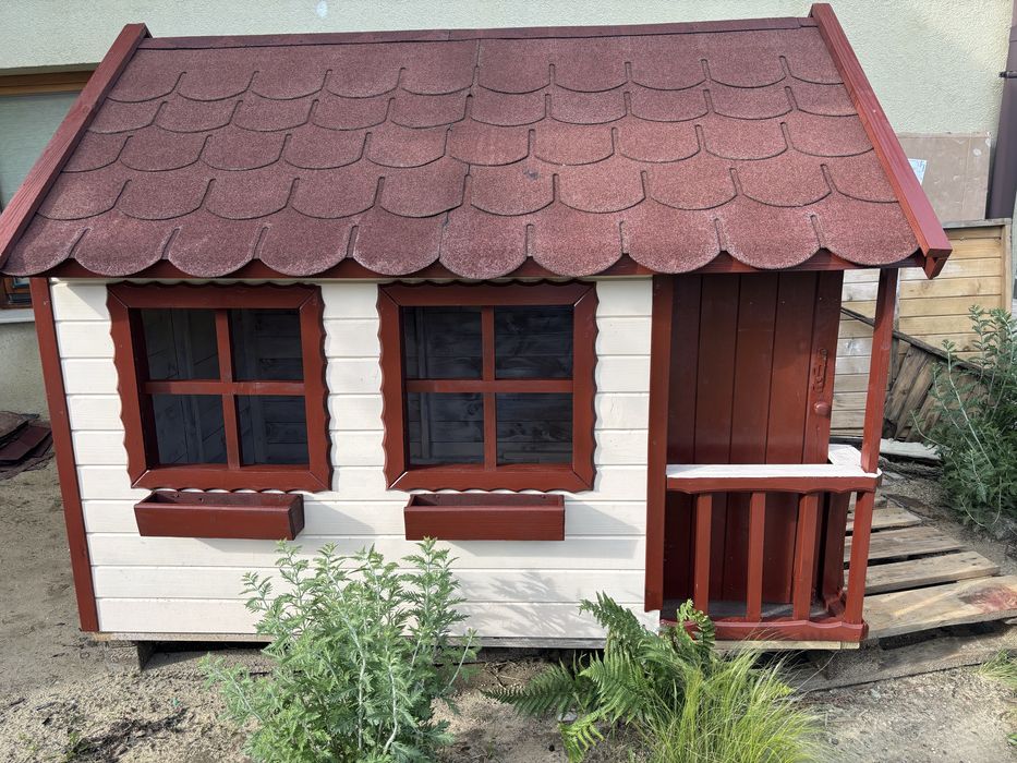 Drewniamy domek do Ogrodu dla dzieci .