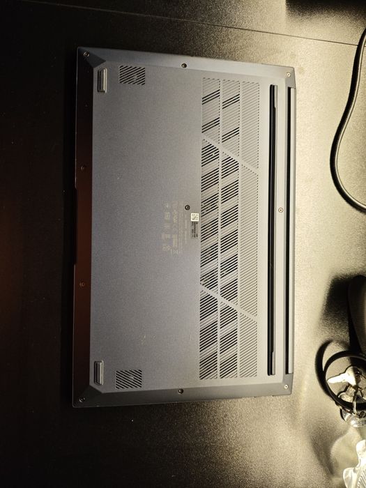 ASUS VivoBook 15 Pro Ryzen 7 / GTX 1650 / 16GB / SSD 512 / 144 Гц