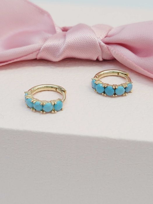 Złote  kółeczka  małe  z niebieskimi kamyczkami  SKLEP