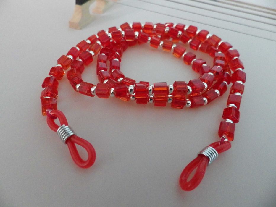 Ozdoba Łańcuszek Do Okularów Kryształ Szkło Czerwony