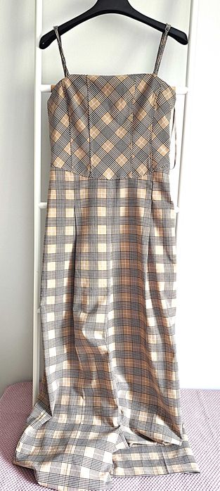 Macacão Castanho-Bege Bershka – Tamanho M – Usado 1x – Como Novo