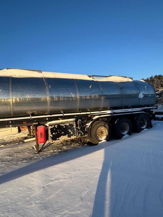 Напівпричіп цистерна Schwarzmuller STKL 3E