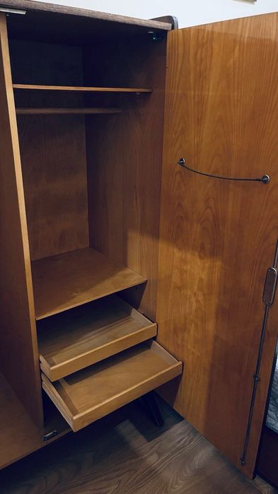 Чехословацька шафа з дзеркалом, 168×120×50 см, вінтаж