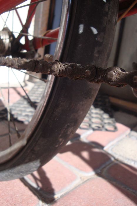 Koła - rower z PRL-u.