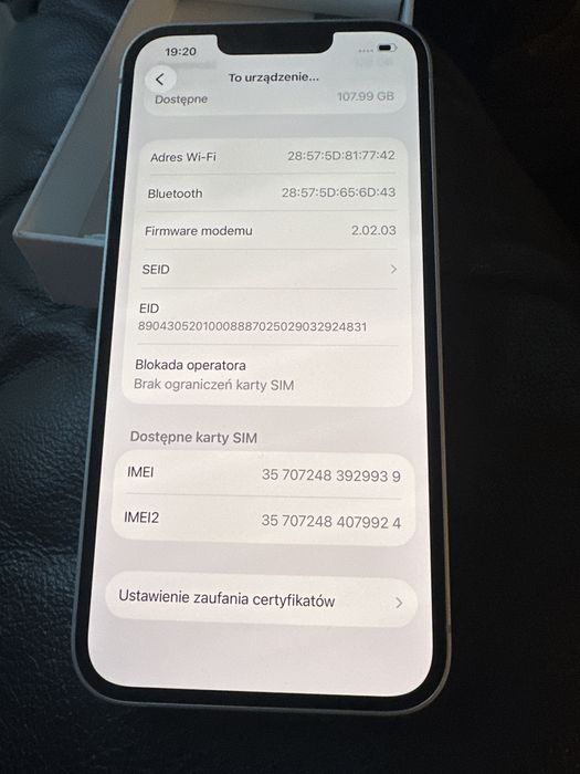 Iphone 16 E 128 GB kolor bialy - 100% baterii