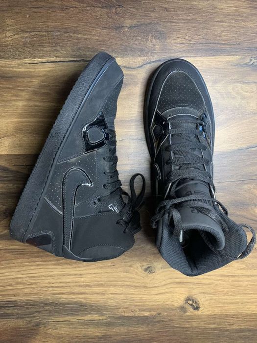 Nike  кроссовки  высокие 44
