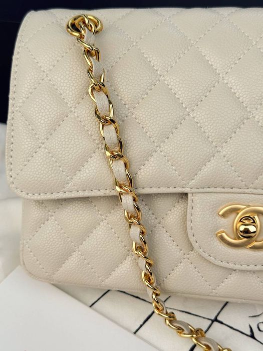 Сумка Chanel Classic Flap 25  Caviar  Hardware / сумка Шанель 25 см ікра, біла (молочна)