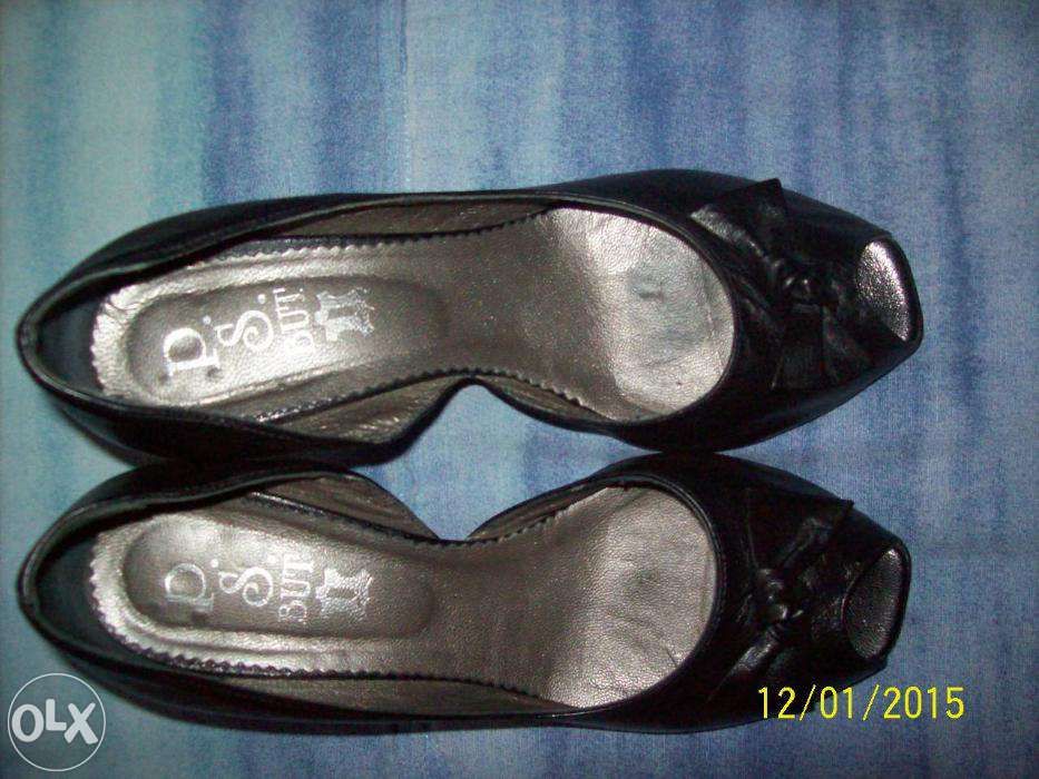 Buty na obcasie skorzane