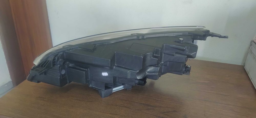 Óptica Ford kuga mk3